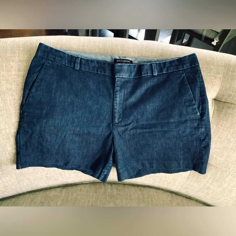 Ladies soft denim shorts 💙💙